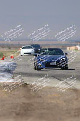 media/Sep-20-2025-Extreme Speed (Sat) [[1fcc23683c]]/Orange (Mid Intermediate)/Session 2 (Sunrise)/